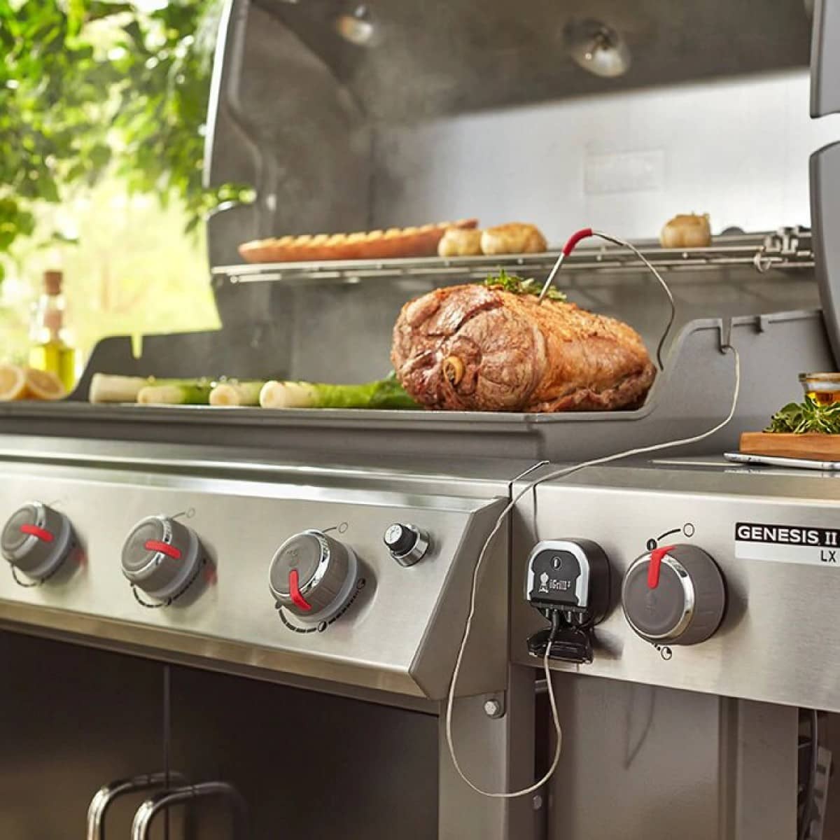 Контроль температури м'яса в грилі Weber Genesis II E-315 GBS Контроль температури м'яса в грилі Weber Genesis II E-315 GBS
