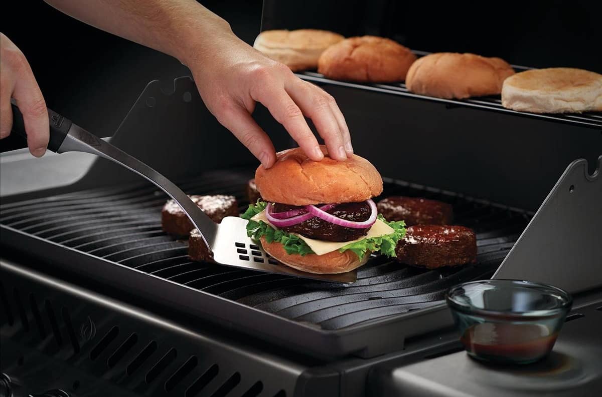 Приготування з лопаткою інструментів President's Edition від Napoleon 