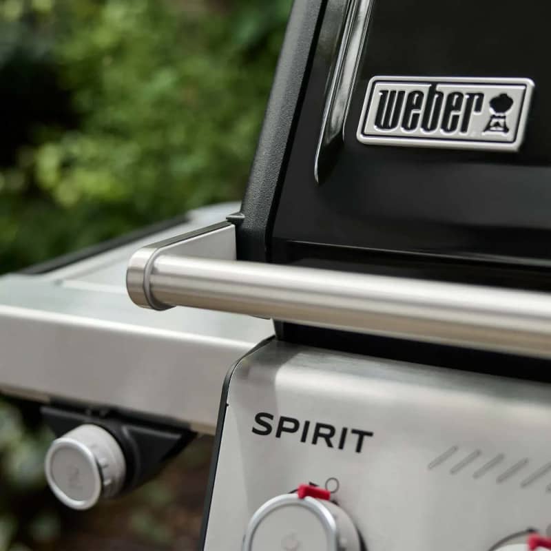 Газовий гриль Weber Spirit E-435 з кришкою Газовий гриль Weber Spirit E-435 з кришкою